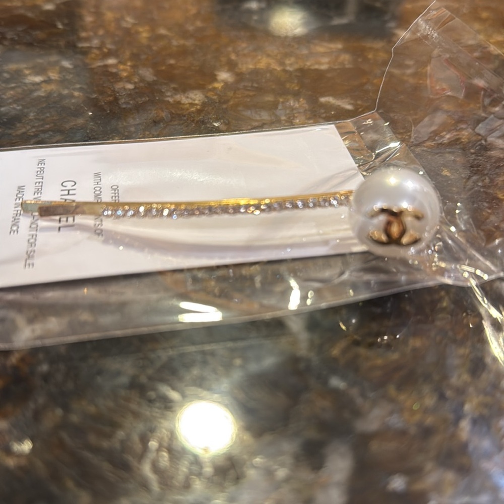 Chanel Gold Hairpin with Pearl Accent